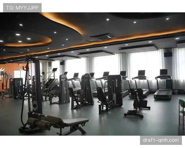 蒋林静这训练强度，凌晨四点健身房打卡是认真的？